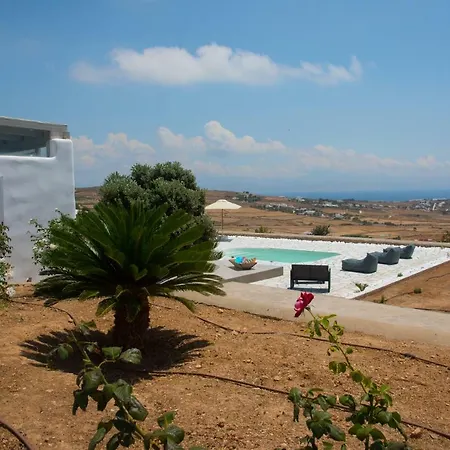 Chrissi Akti Astarti Paros * Chrisi Akti (Paros)